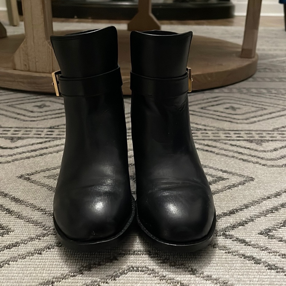 Tory Burch Black Leather Ankle Bootie. Size 6.